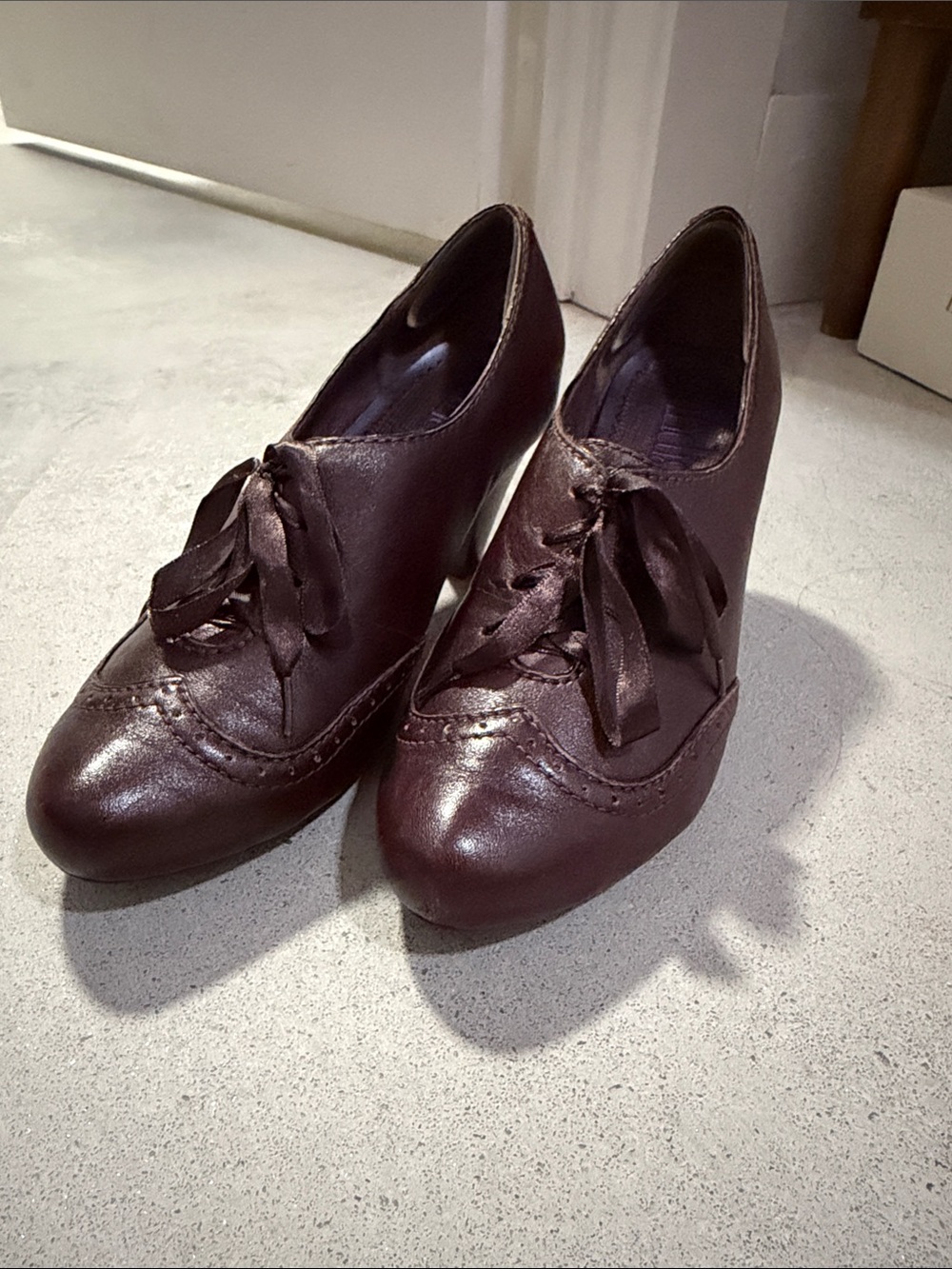 Clarks Dark Brown Satin-Lace Oxford Heels
